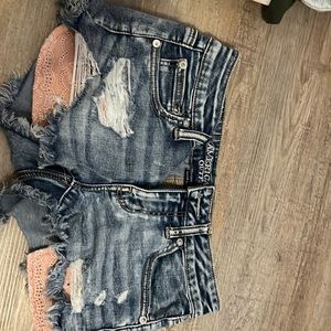 american eagle jean shorts size 2